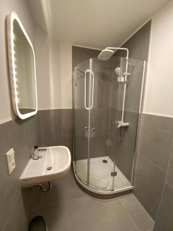 Zur Waldlust Hotel Frankfurt am Main Ngoại thất bức ảnh