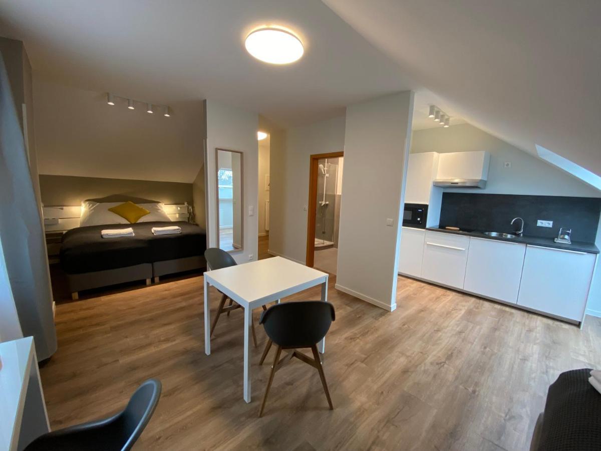 Zur Waldlust Hotel Frankfurt am Main Ngoại thất bức ảnh