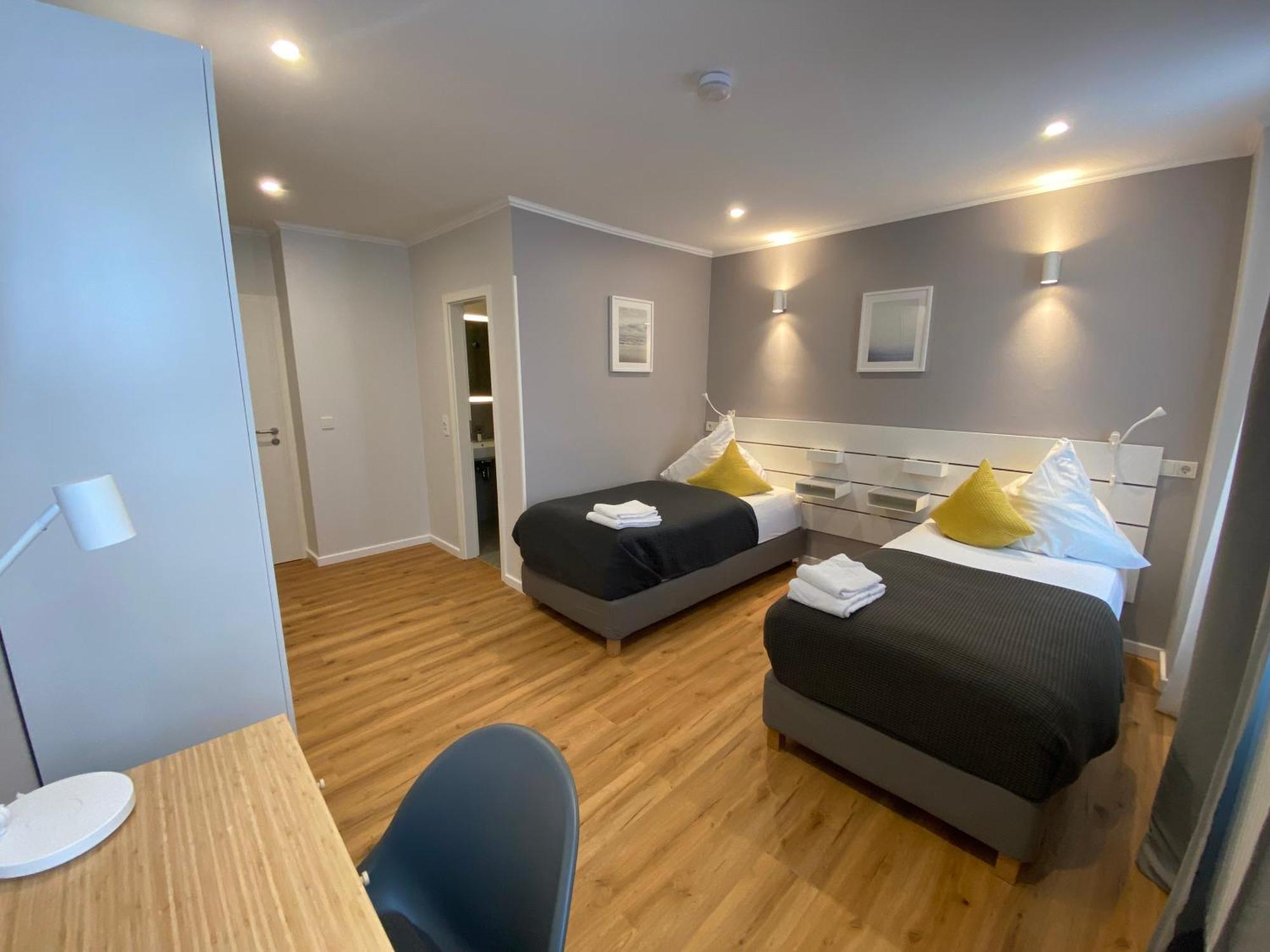 Zur Waldlust Hotel Frankfurt am Main Ngoại thất bức ảnh