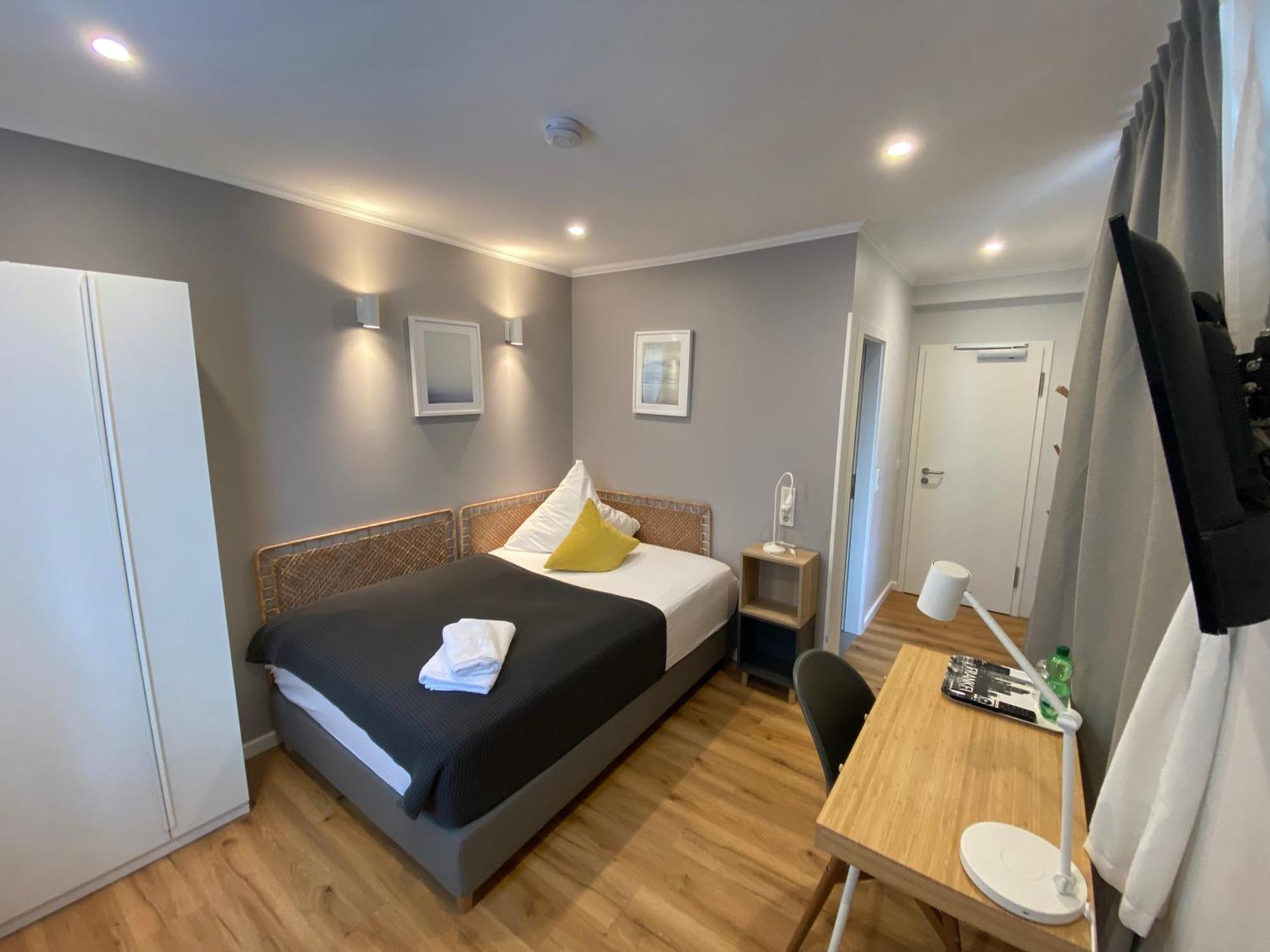 Zur Waldlust Hotel Frankfurt am Main Ngoại thất bức ảnh