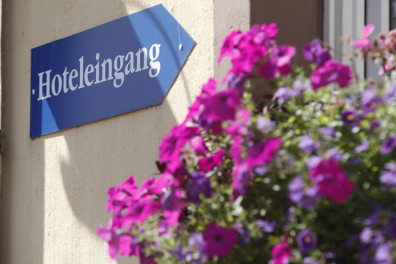 Zur Waldlust Hotel Frankfurt am Main Ngoại thất bức ảnh
