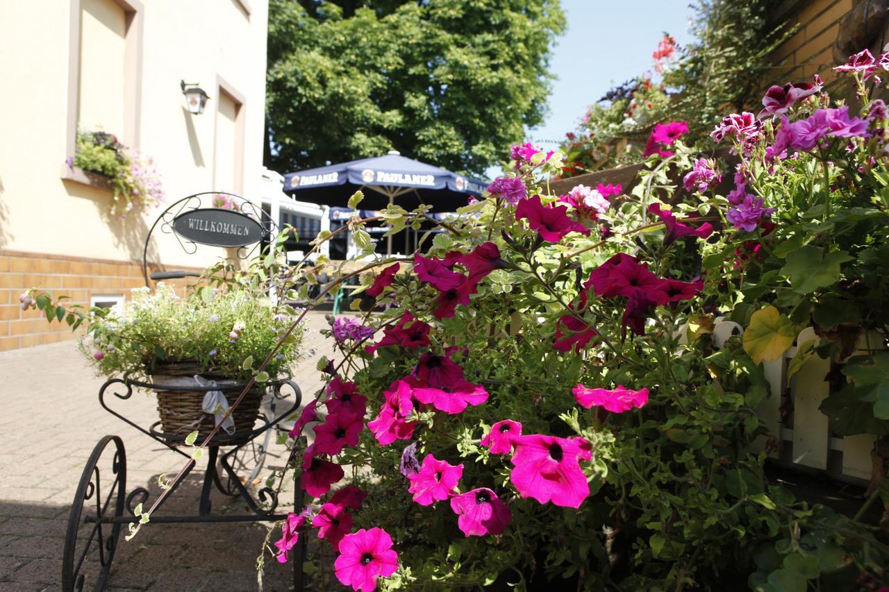 Zur Waldlust Hotel Frankfurt am Main Ngoại thất bức ảnh